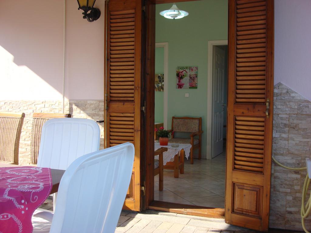 Villa Melina 2 Koinira Room photo